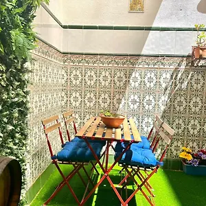 apartment-with-private-patio-close-the-old-town.1costadelsol.com/